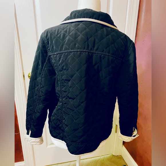 Black/Tan Reversible Quilted Jacket with Snap Closure - Picture 2 of 7